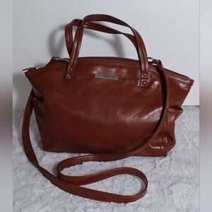 RELIC Crossbody/Purse with removable straps.
